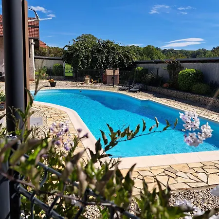 De Crozail - Parc & Piscine Charancieu